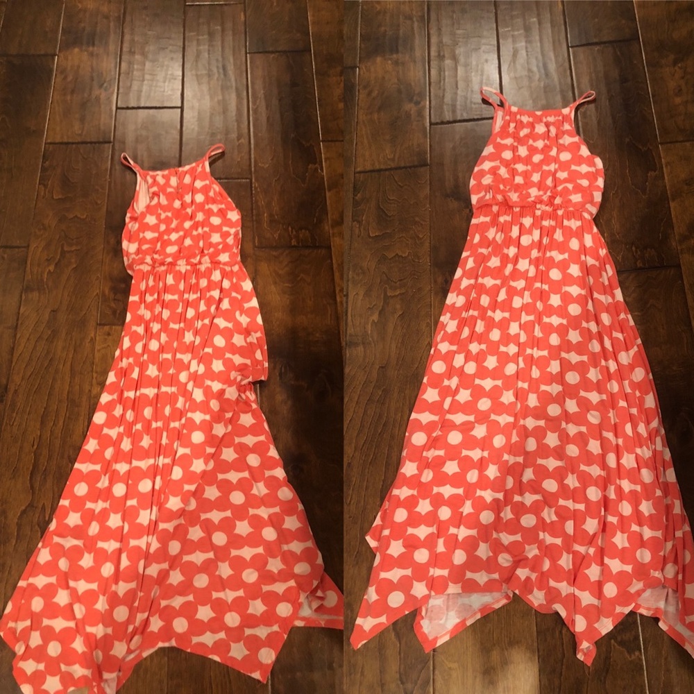 Children’s long flowy pink and white dress